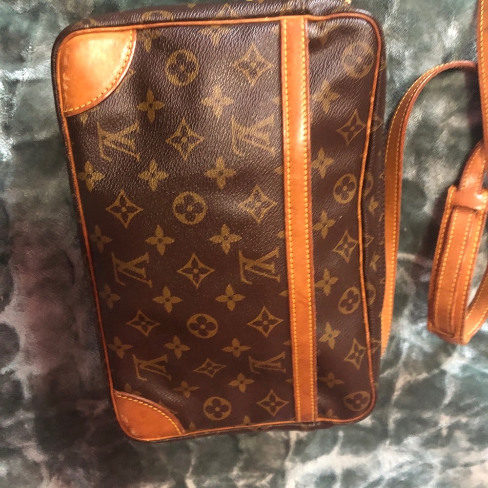 Louis Vuitton Vintage Crossbody